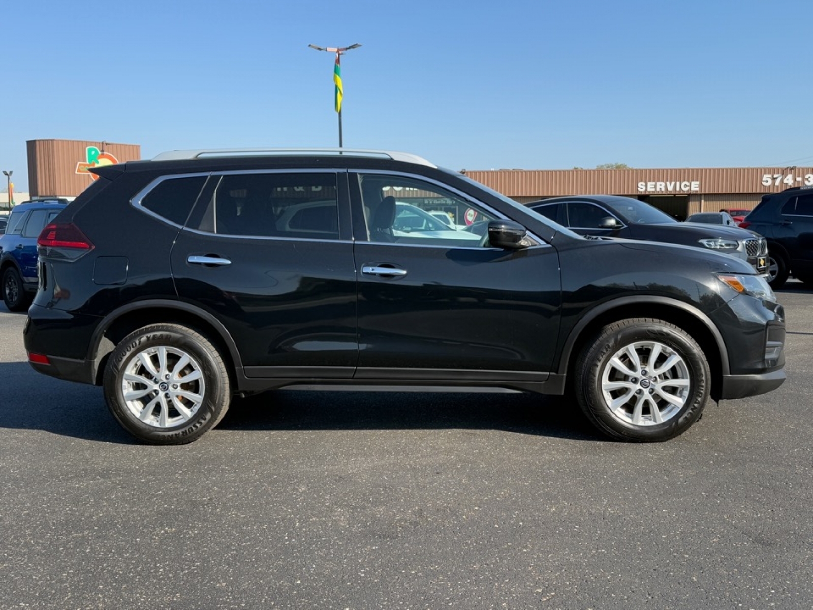2020 Nissan Rogue SV Intelligent AWD, 39014, Photo
