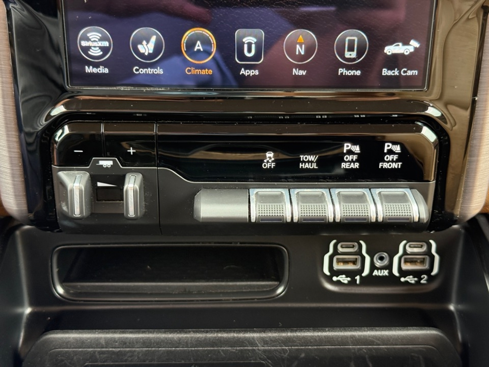 2020 Ram 1500 Longhorn, 38460, Photo