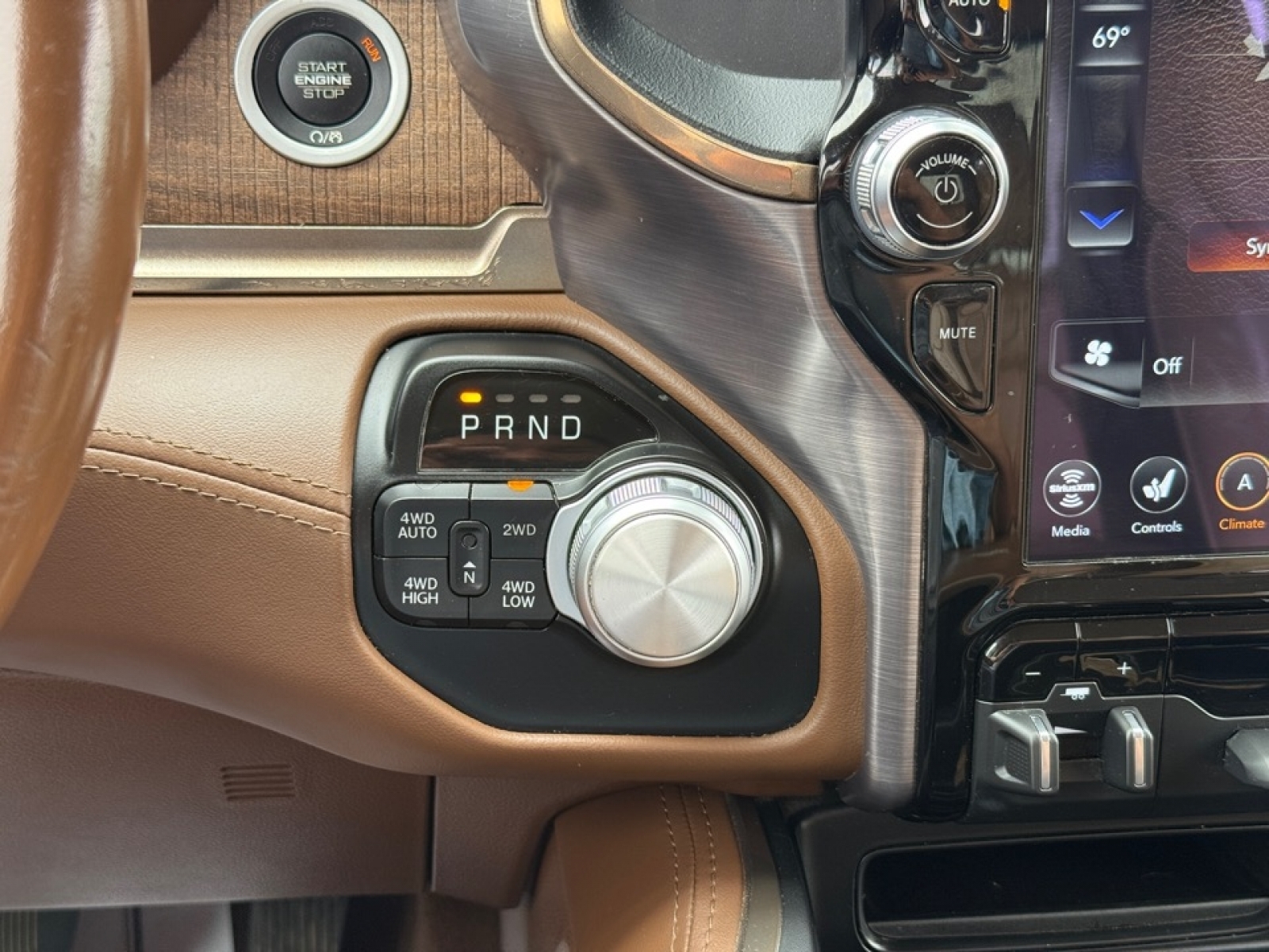 2020 Ram 1500 Longhorn, 38460, Photo