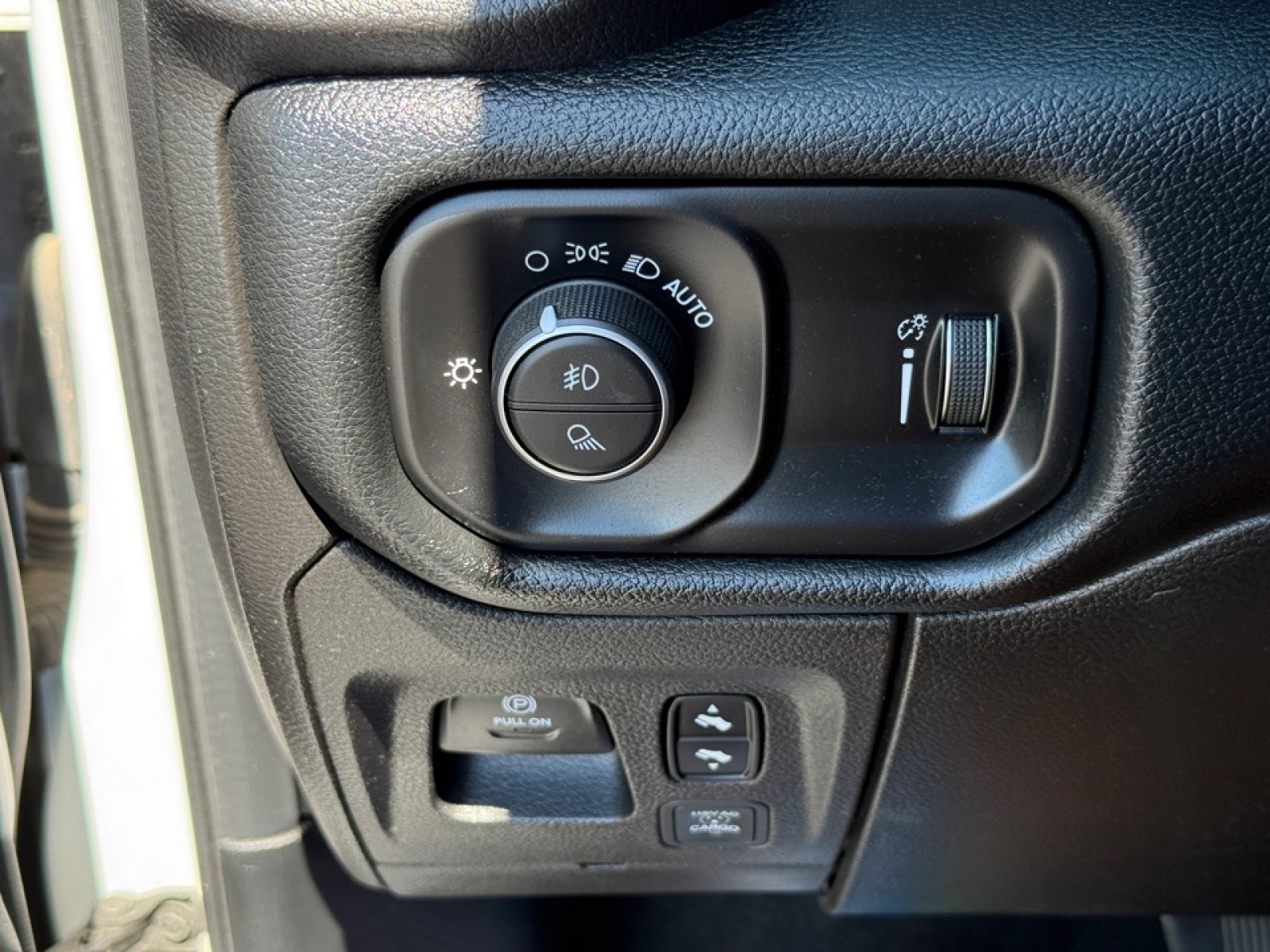 2020 Ram 1500 Big Horn, 38596, Photo