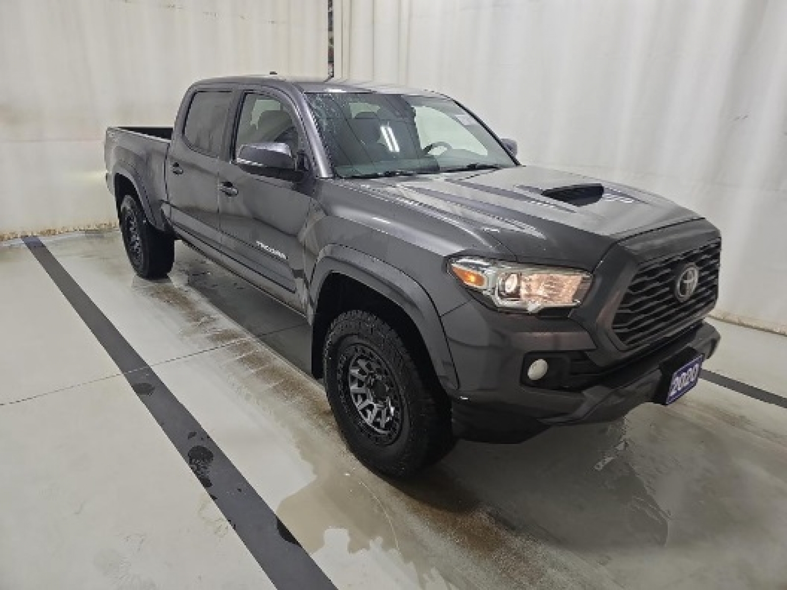 2020 Toyota Tacoma image