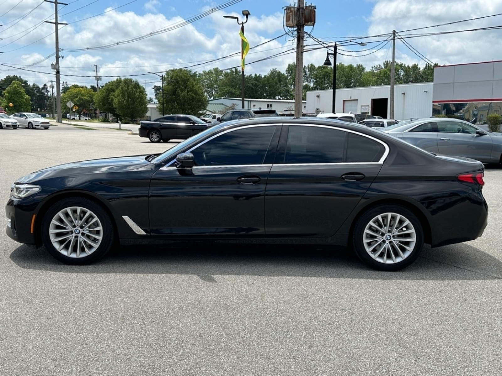 2021 BMW 530i