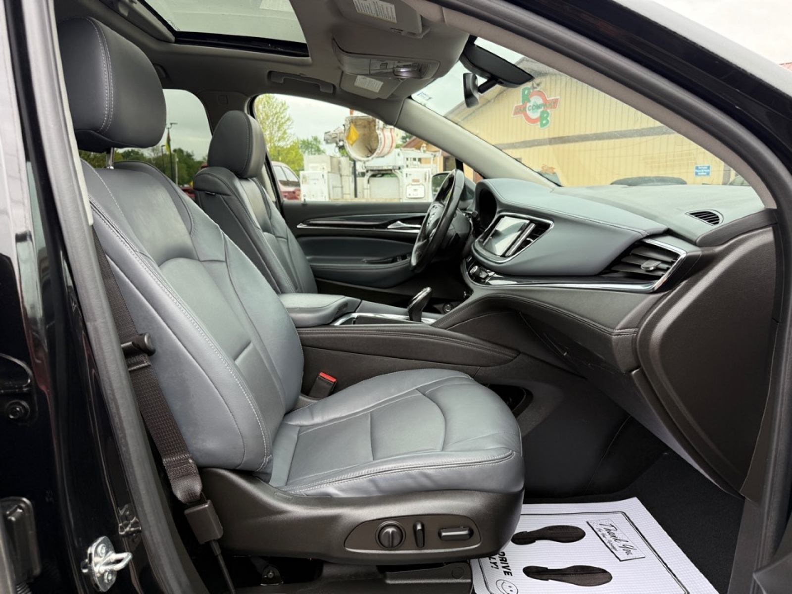 2021 Buick Enclave AWD Essence, 38434, Photo