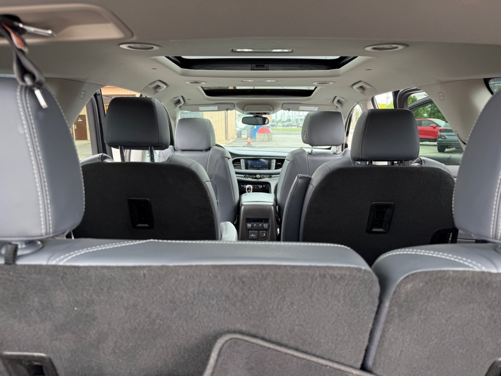 2021 Buick Enclave AWD Essence, 38434, Photo