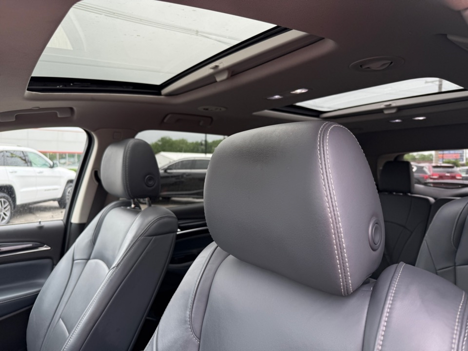 2021 Buick Enclave AWD Essence, 38434, Photo