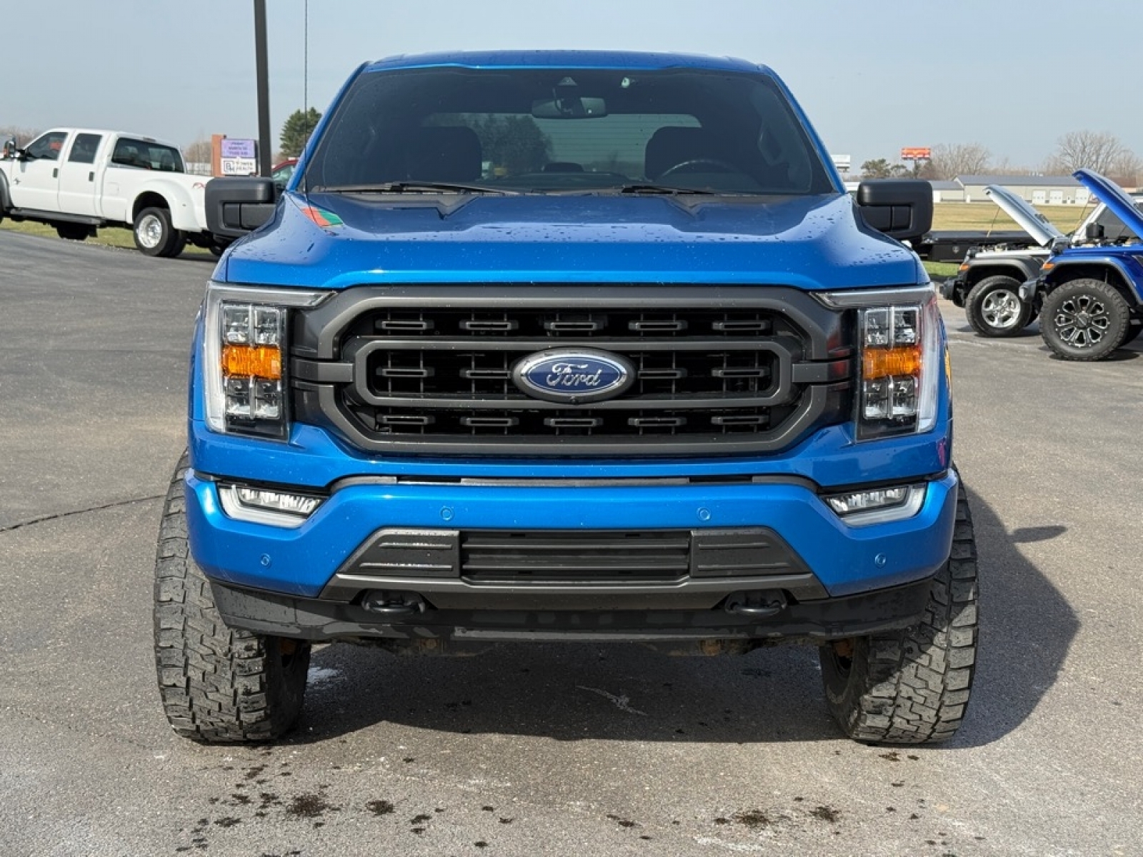 View vehicle photo 3