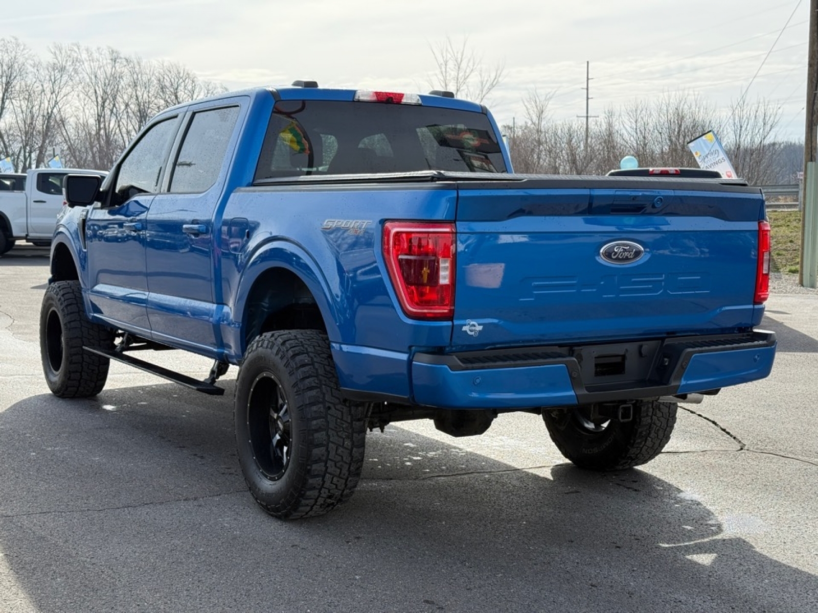 View vehicle photo 6