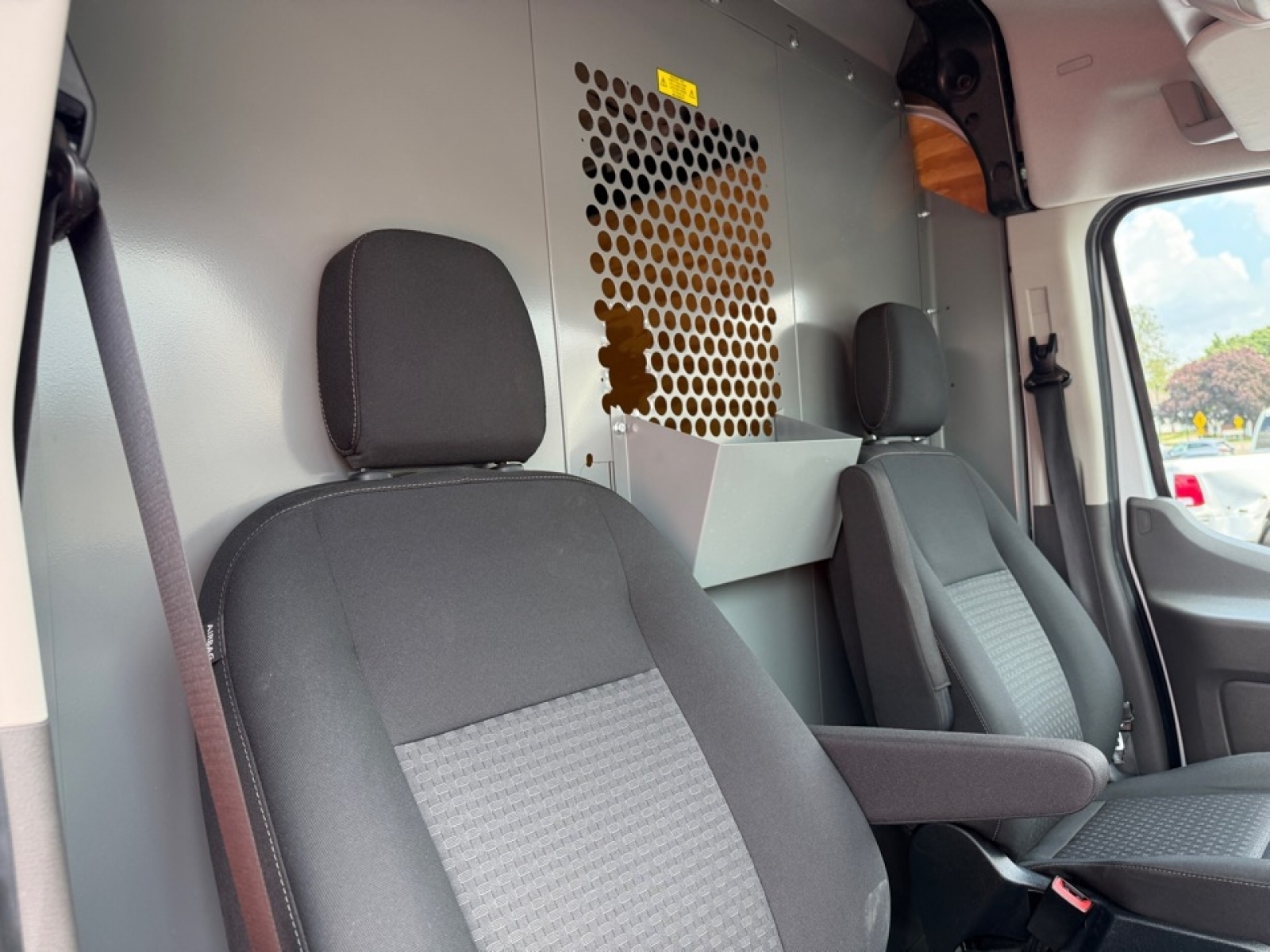 2021 Ford Transit photo 11