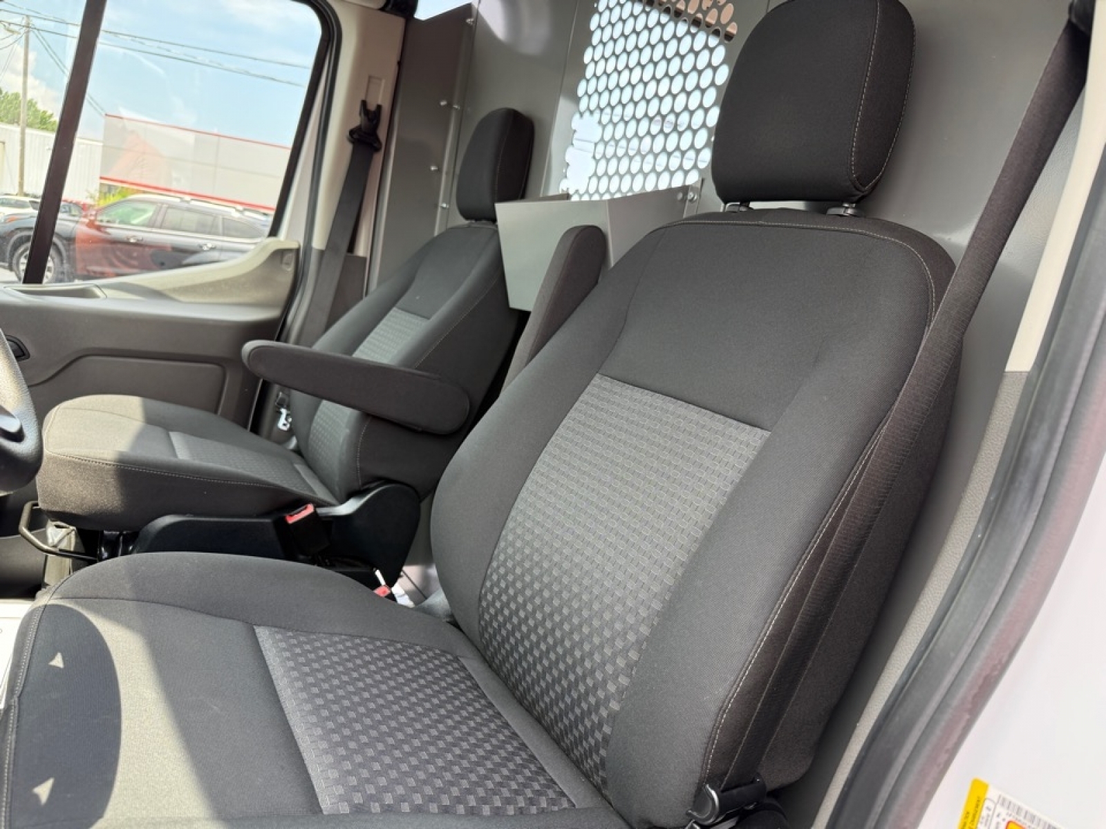 2021 Ford Transit photo 12
