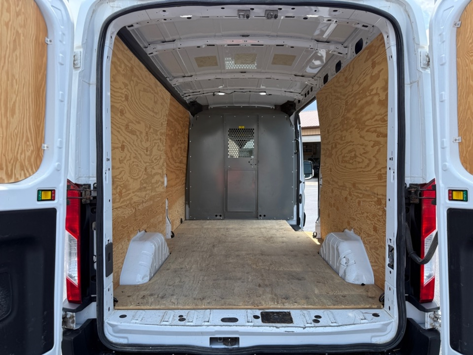 2021 Ford Transit photo 14