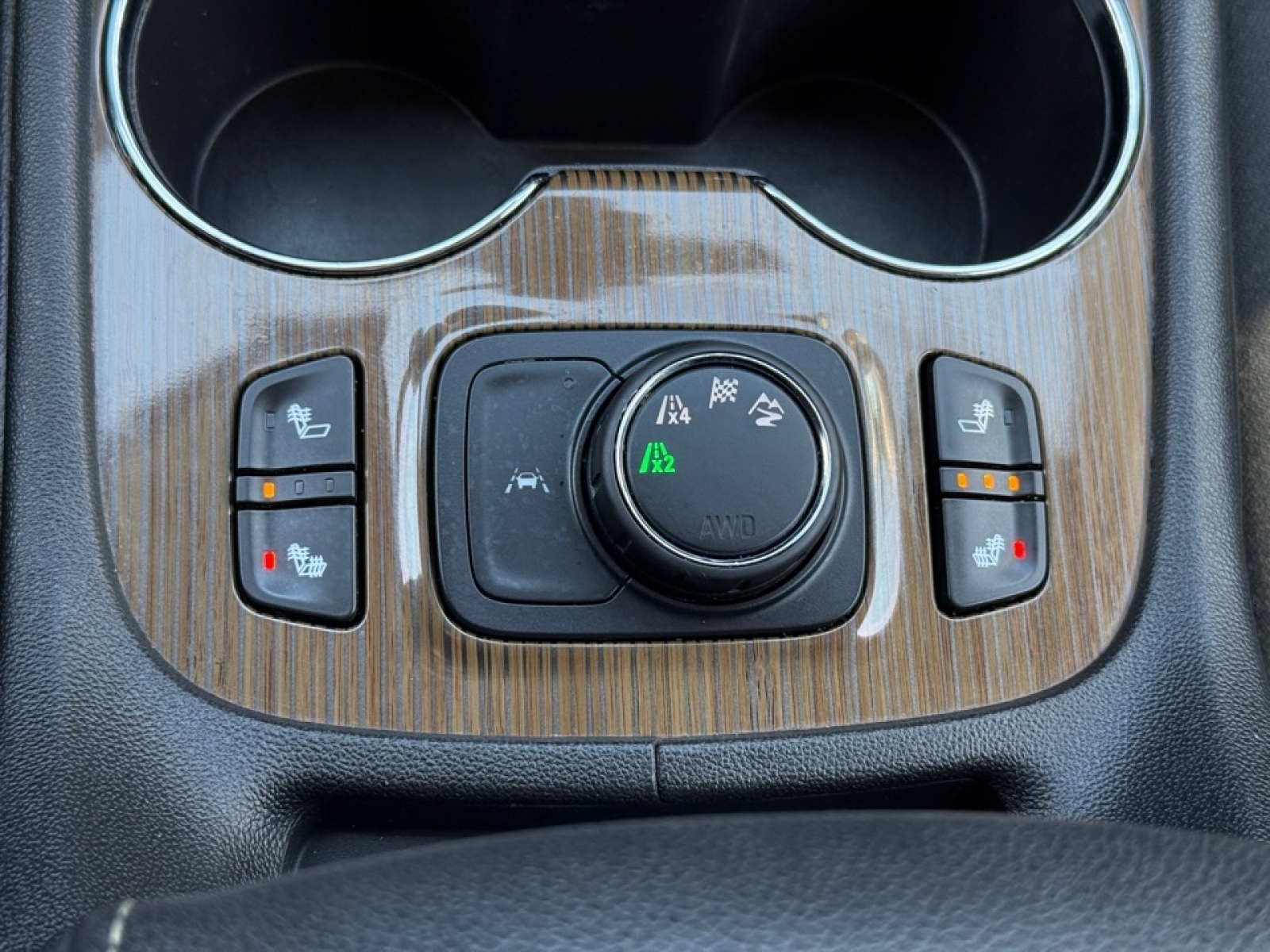 2021 GMC Acadia AWD SLE, 38292, Photo