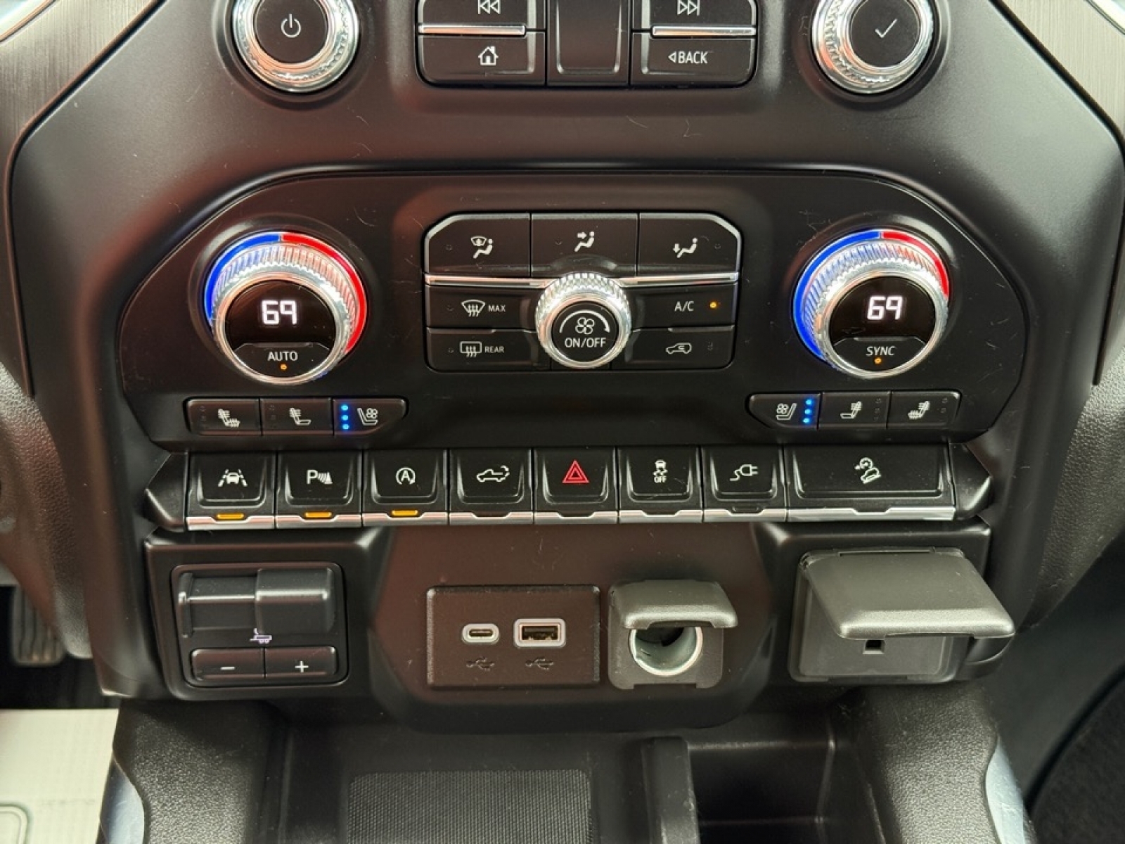 2021 GMC Sierra 1500 4WD Crew Cab Short Box AT4, 38441, Photo