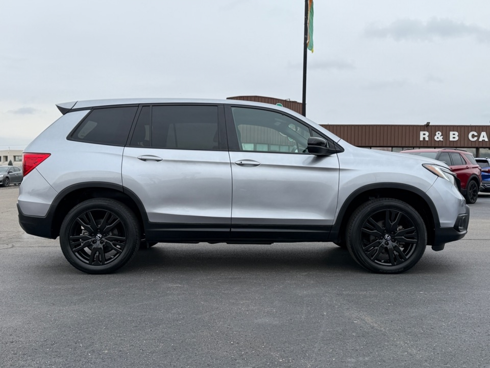 2021 Honda Passport image