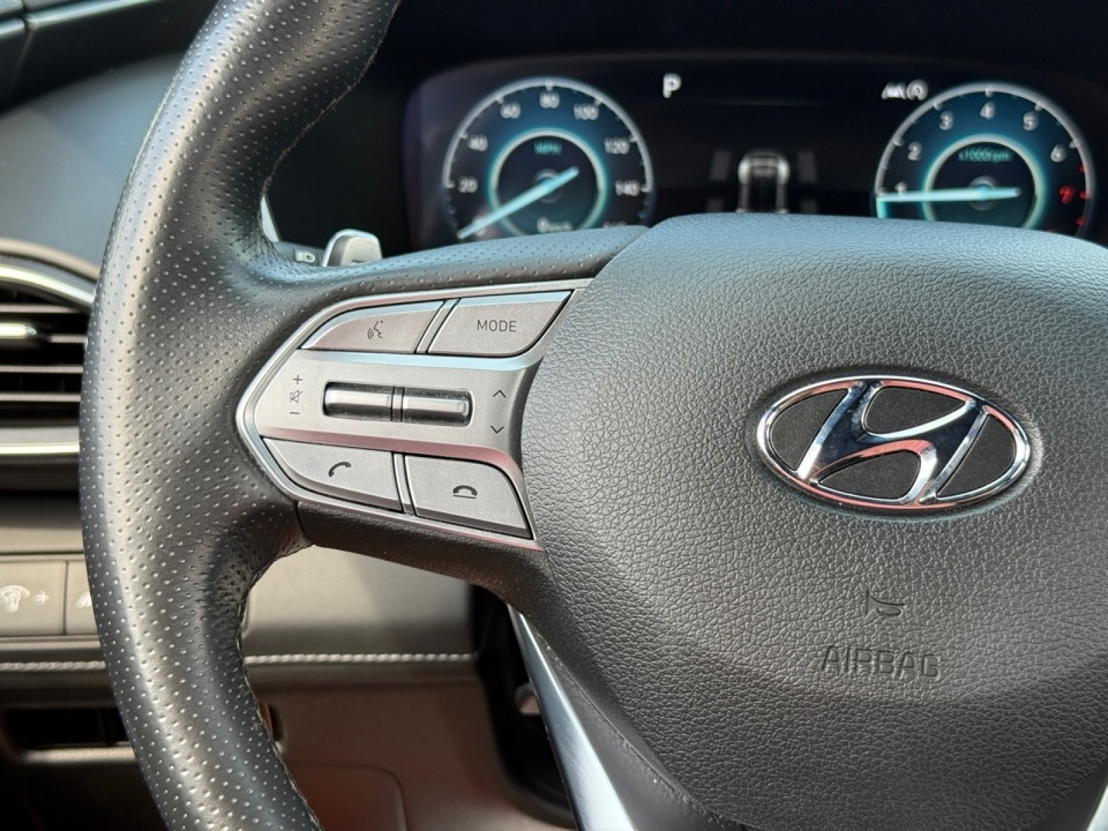 2021 Hyundai Santa Fe Ultimate Calligraphy, 38396, Photo