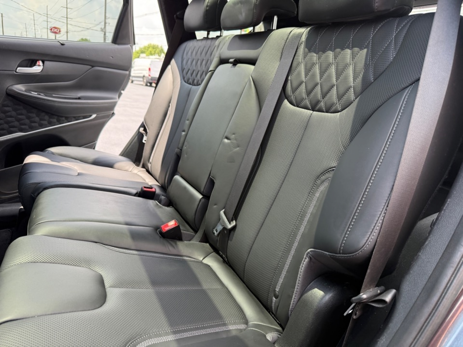 2021 Hyundai Santa Fe Ultimate Calligraphy, 38576, Photo