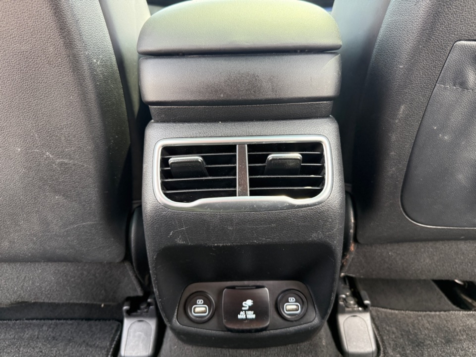 2021 Hyundai Santa Fe Ultimate Calligraphy, 38576, Photo