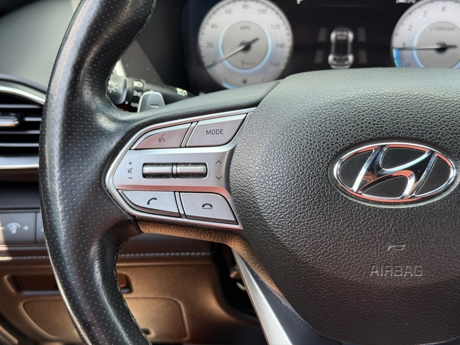 2021 Hyundai Santa Fe Ultimate Calligraphy, 38576, Photo