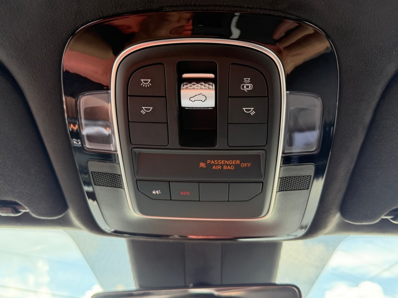 2021 Hyundai Santa Fe Ultimate Calligraphy, 38576, Photo