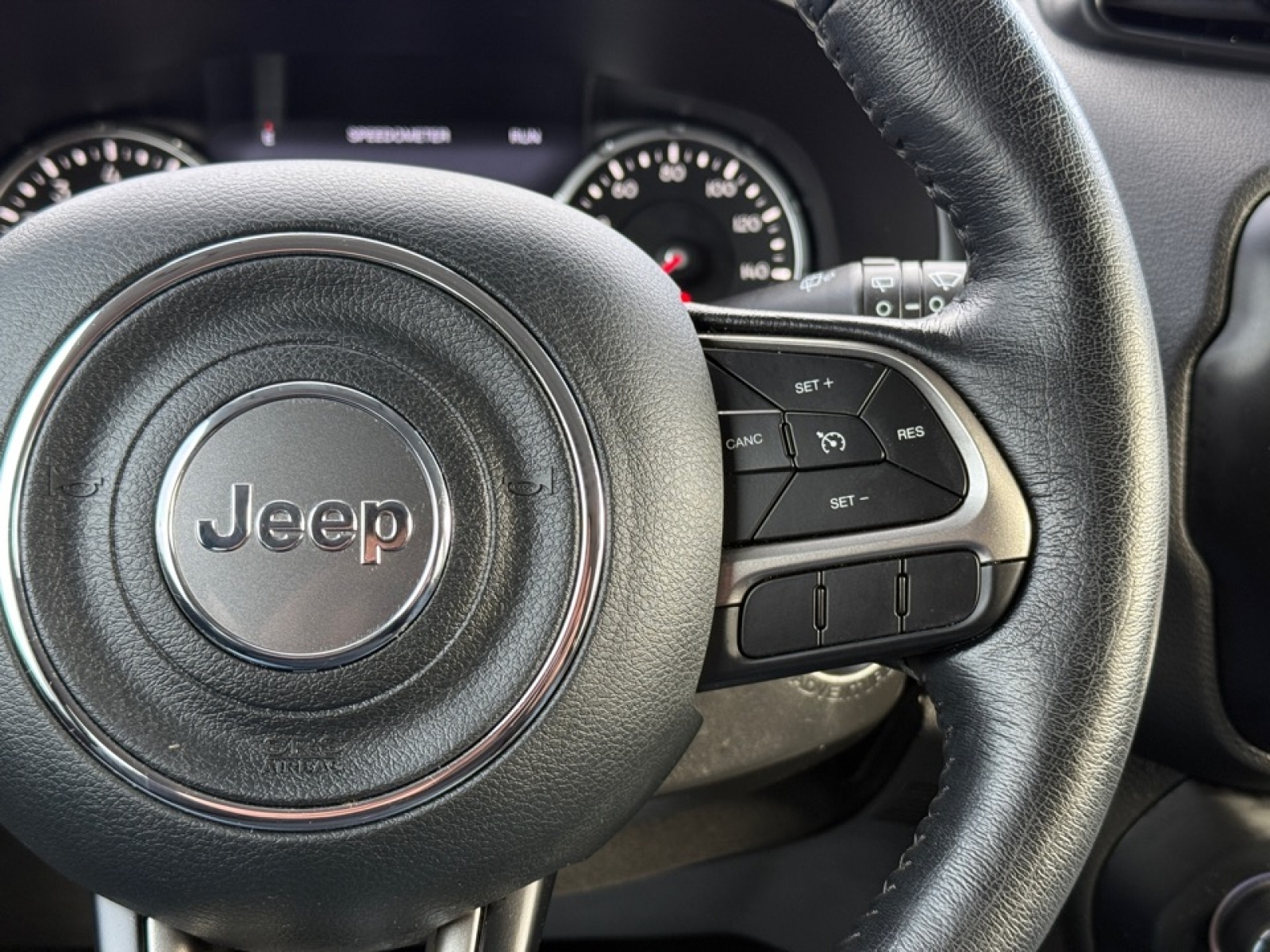 2021 Jeep Renegade image