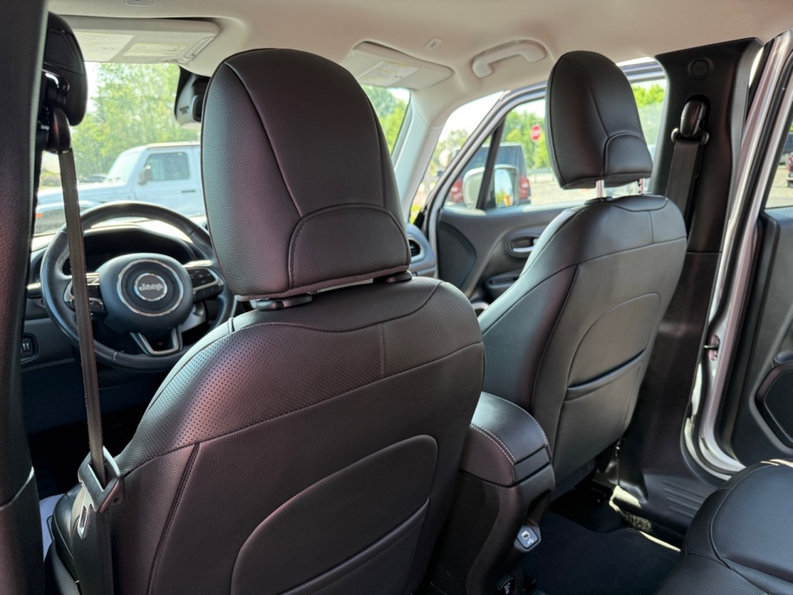 2021 Jeep Renegade Limited 4X4, 38421, Photo