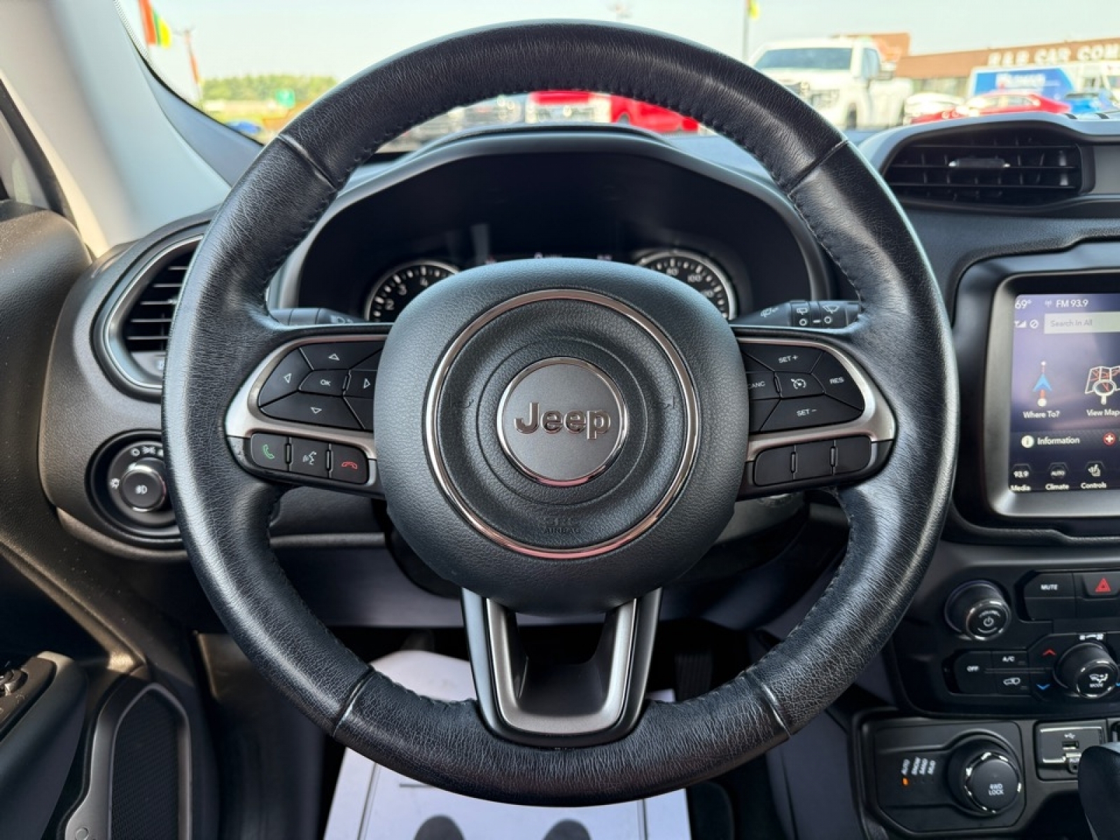 2021 Jeep Renegade Limited 4X4, 38421, Photo