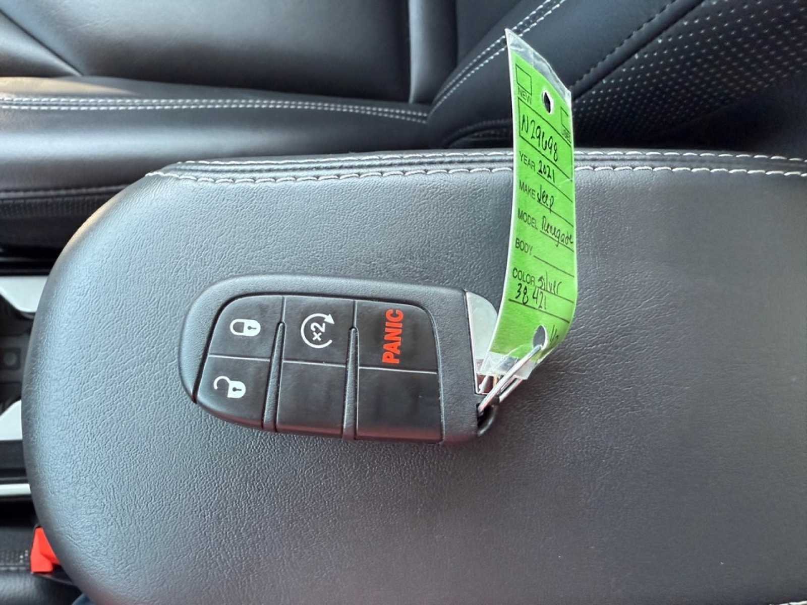 2021 Jeep Renegade Limited 4X4, 38421, Photo