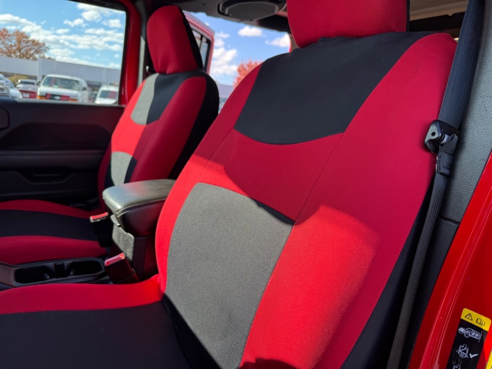 2021 Jeep Wrangler Unlimited Sahara, 38481B, Photo