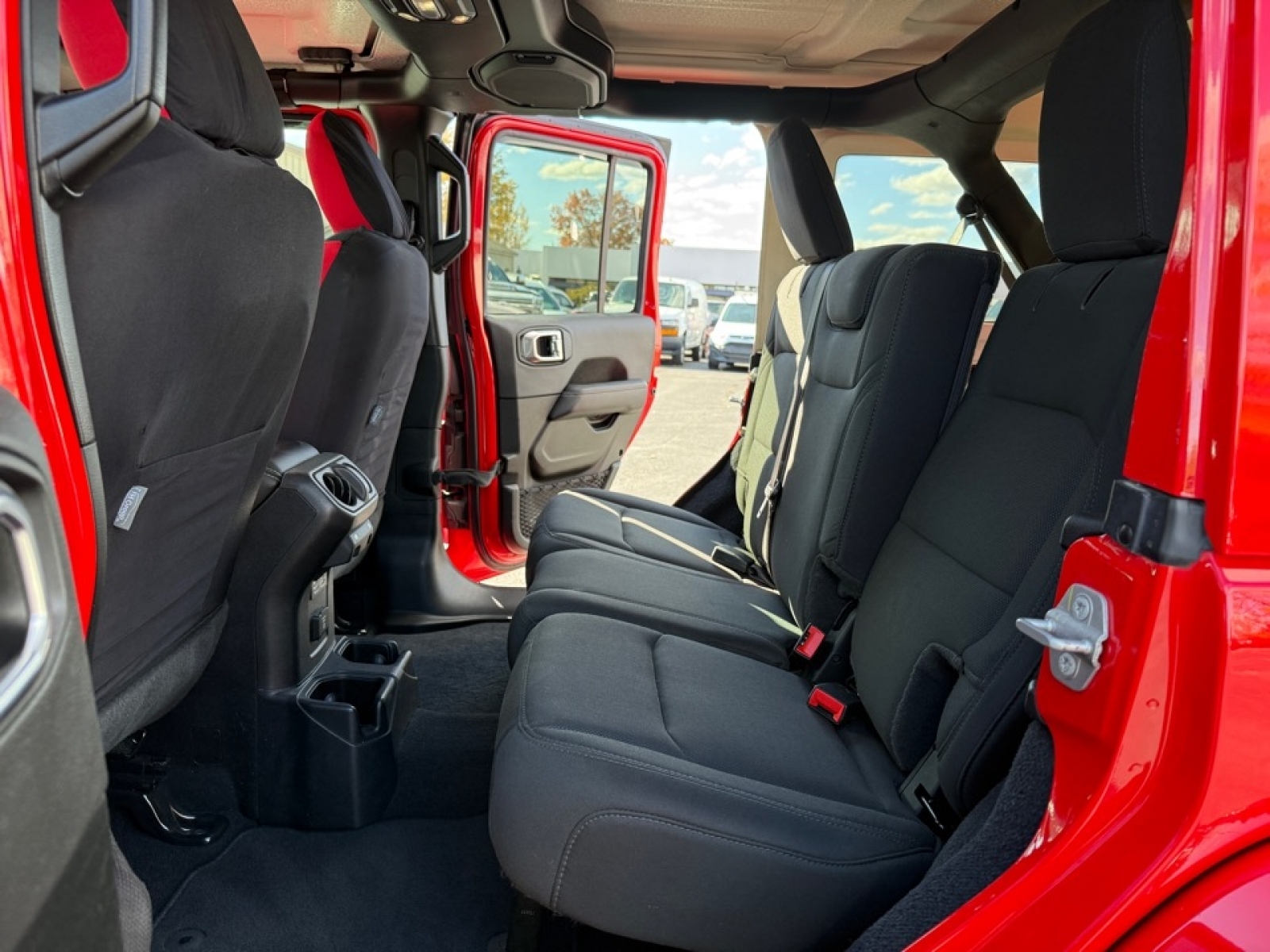 2021 Jeep Wrangler Unlimited Sahara, 38481B, Photo