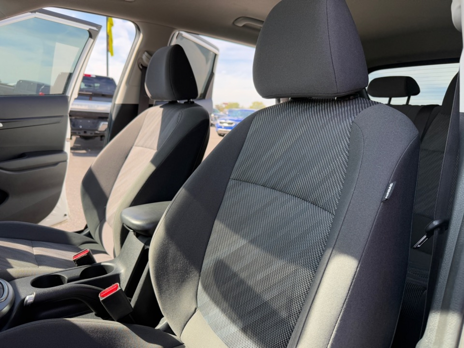 2021 Kia Seltos LX, 39007, Photo