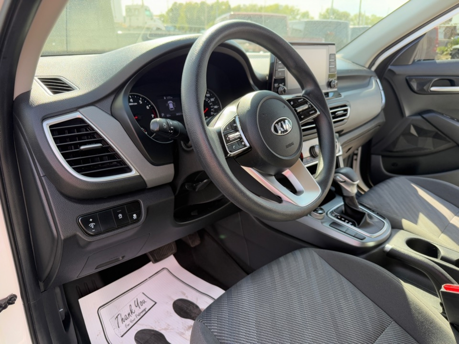 2021 Kia Seltos LX, 39007, Photo