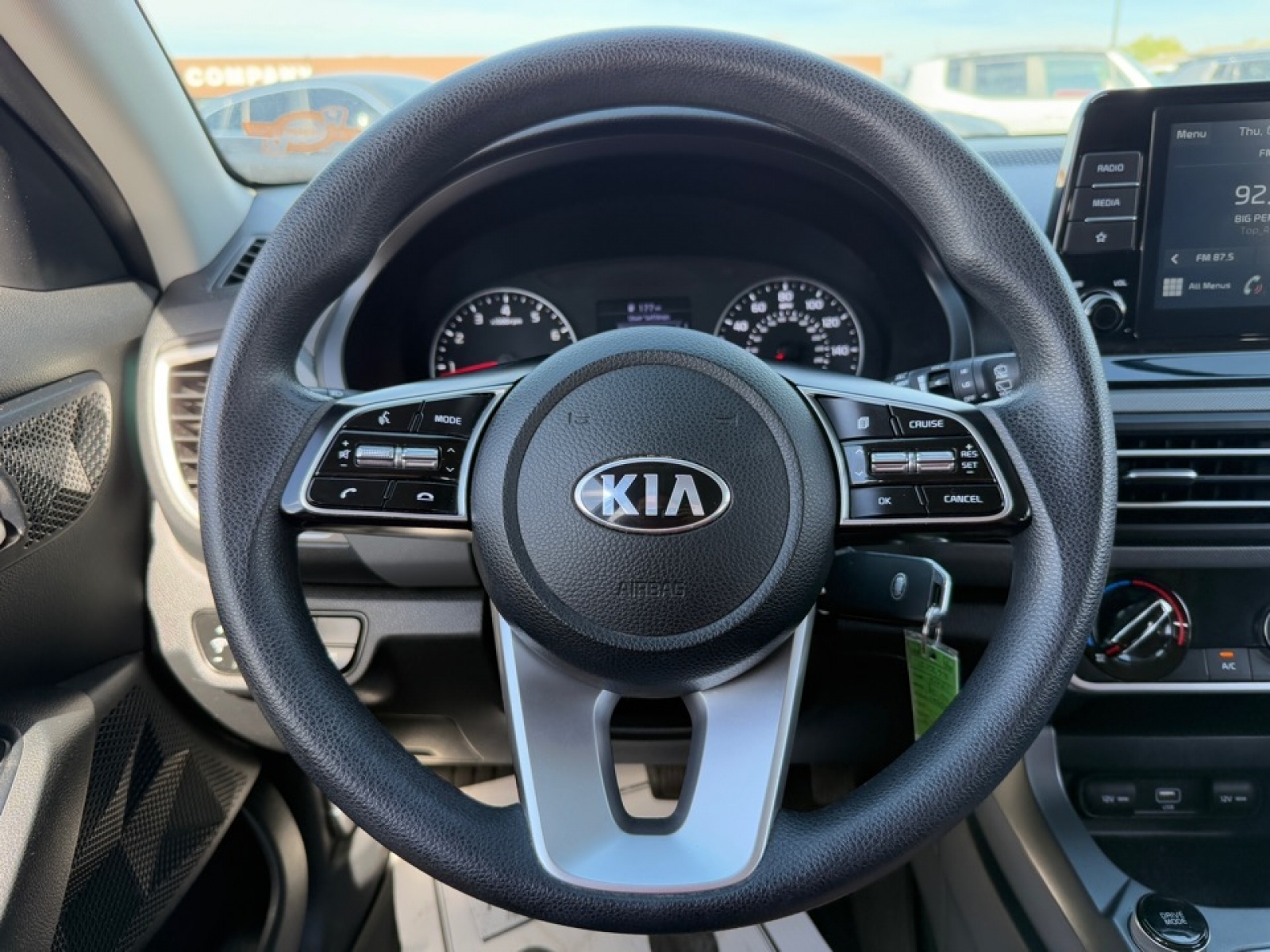 2021 Kia Seltos LX, 39007, Photo