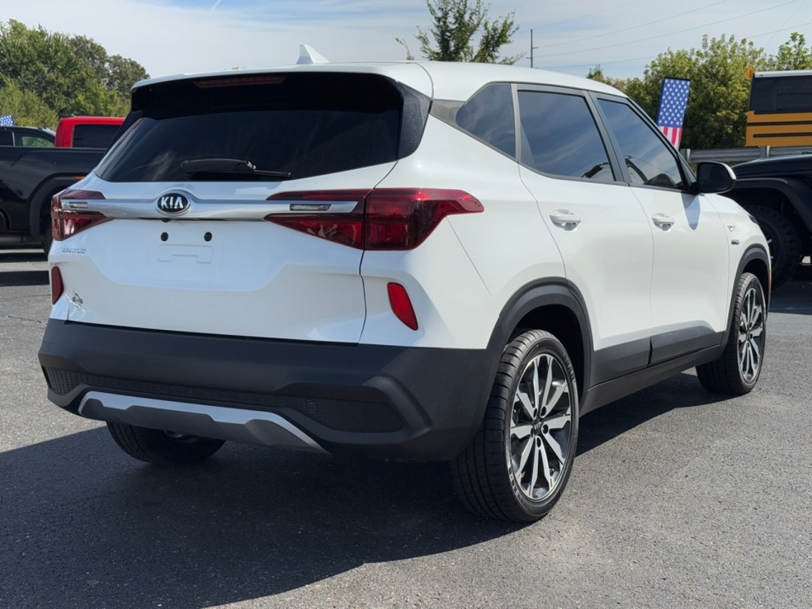 2021 Kia Seltos LX, 39007, Photo