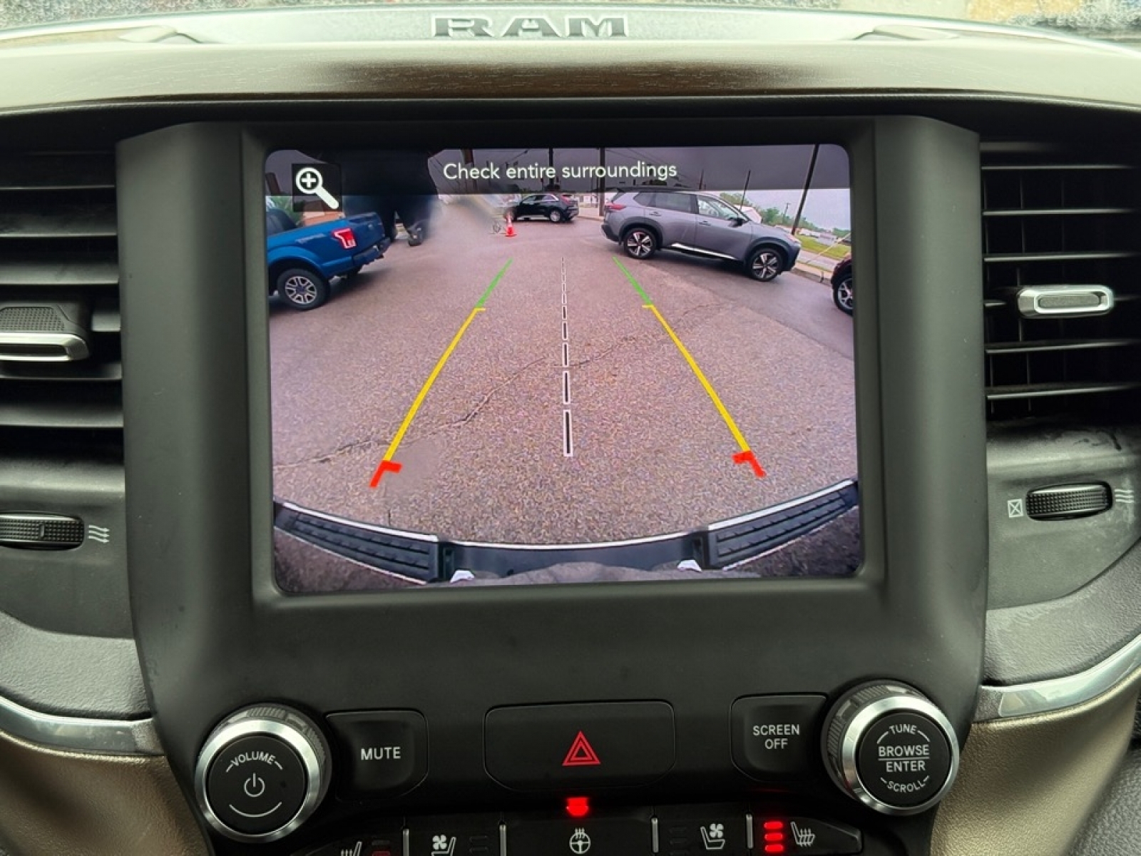 2021 Ram 1500 Laramie photo 25