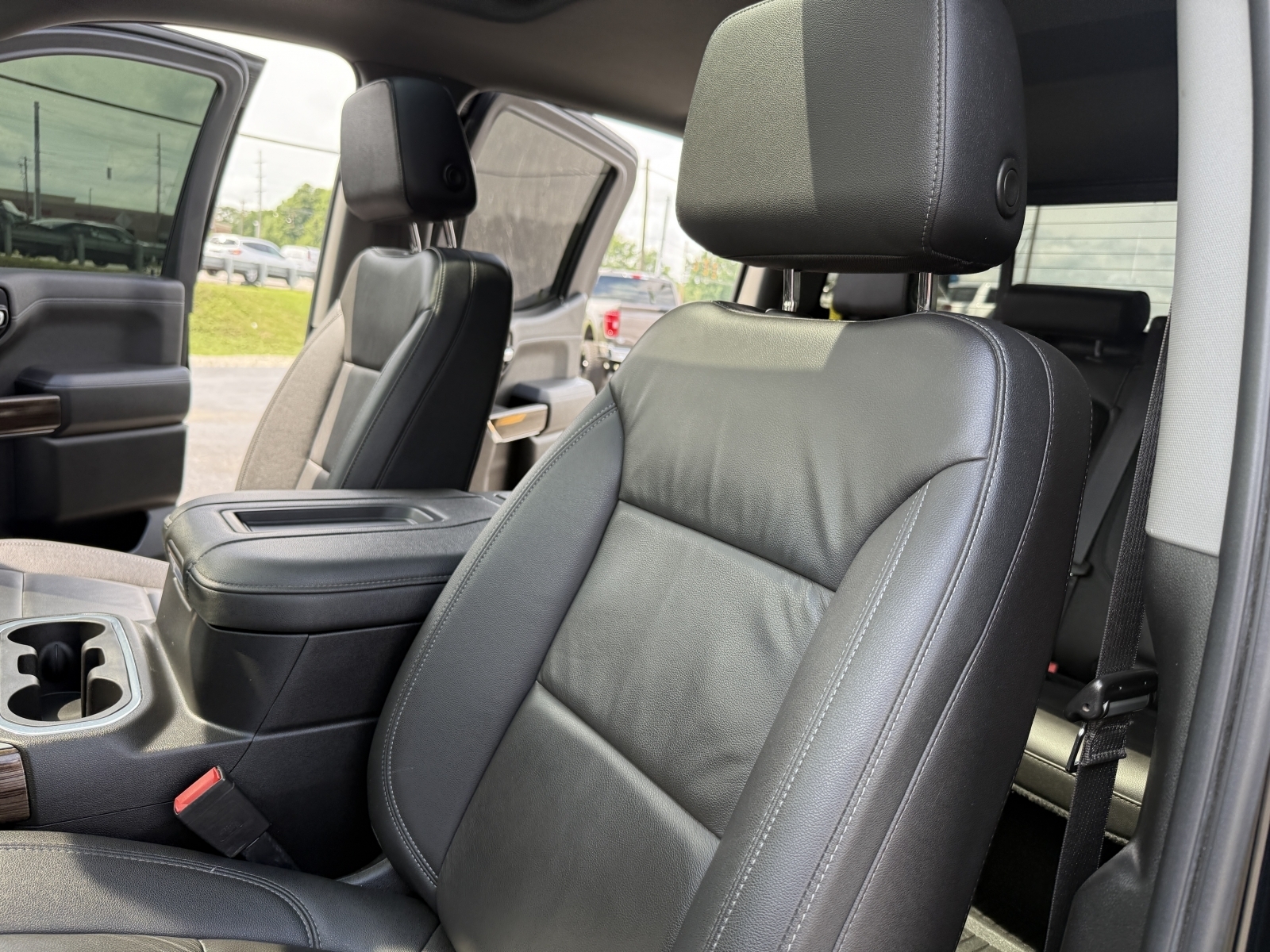 2022 Chevrolet Silverado 1500 LTD 4WD Crew Cab Short Bed LT Trail Boss, 38600, Photo