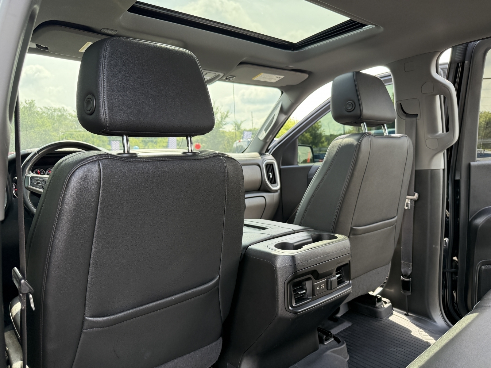 2022 Chevrolet Silverado 1500 LTD 4WD Crew Cab Short Bed LT Trail Boss, 38600, Photo