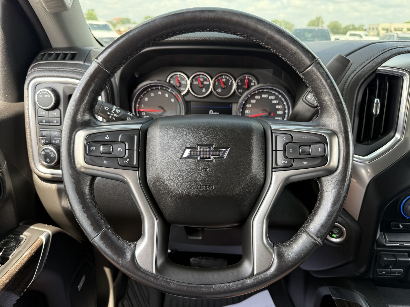 2022 Chevrolet Silverado 1500 LTD 4WD Crew Cab Short Bed LT Trail Boss, 38600, Photo