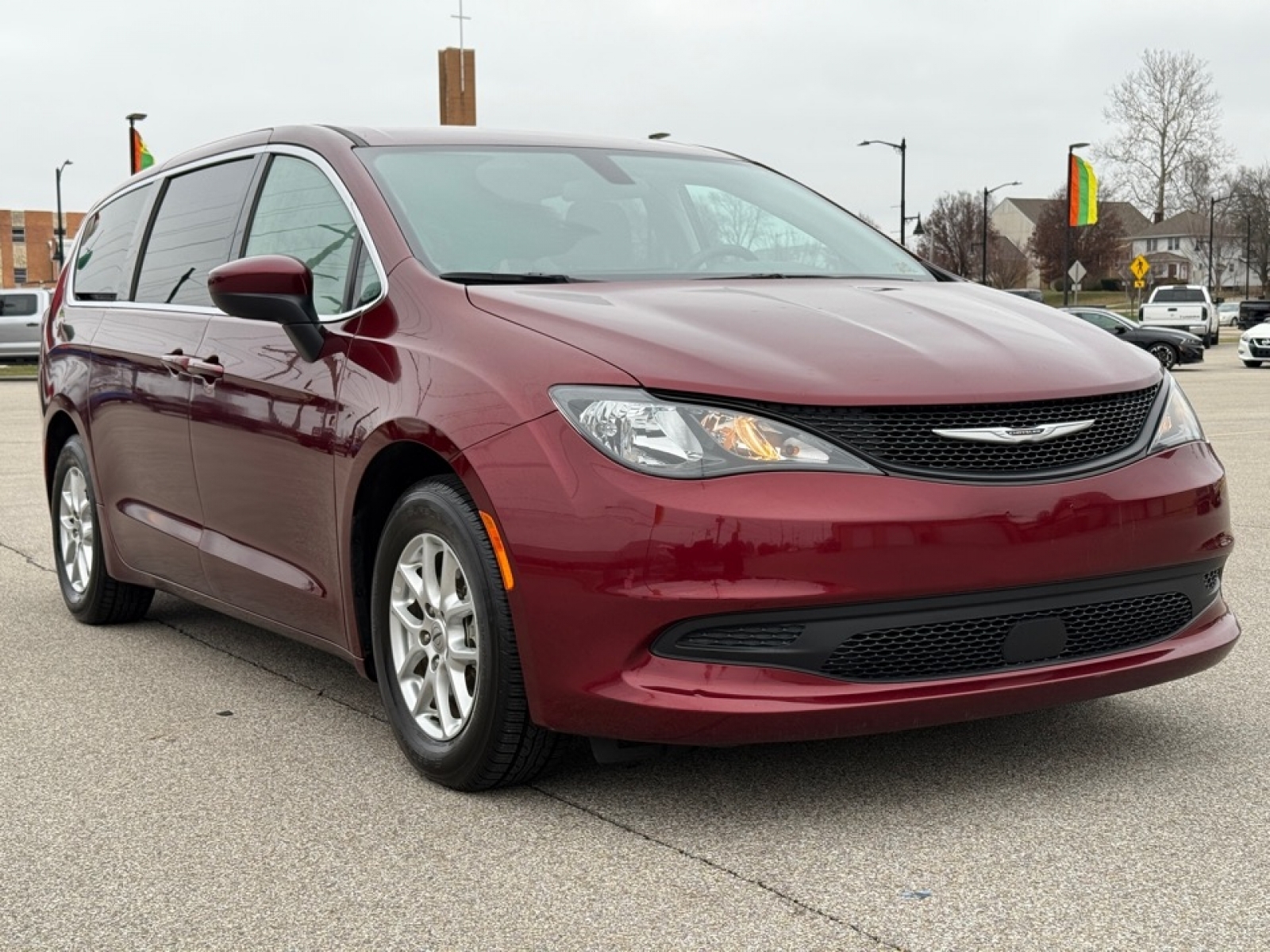 2022 Chrysler Voyager image