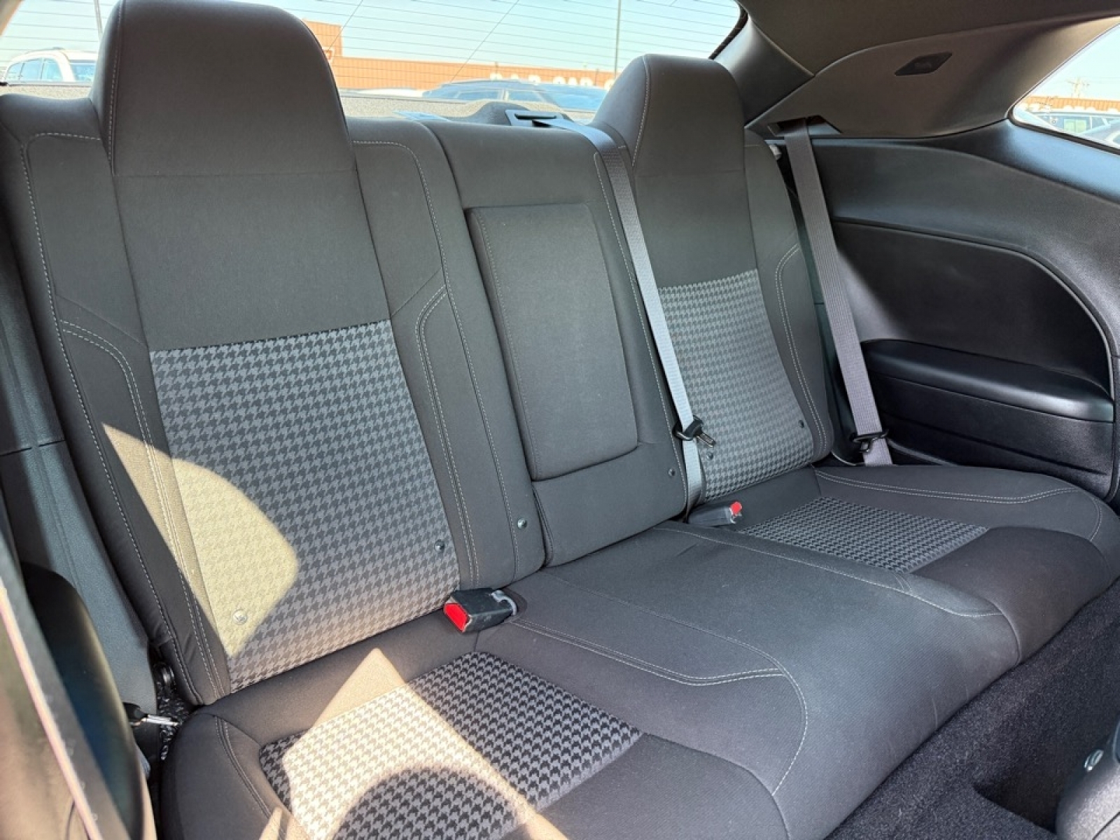 2022 Dodge Challenger SXT, 38924, Photo