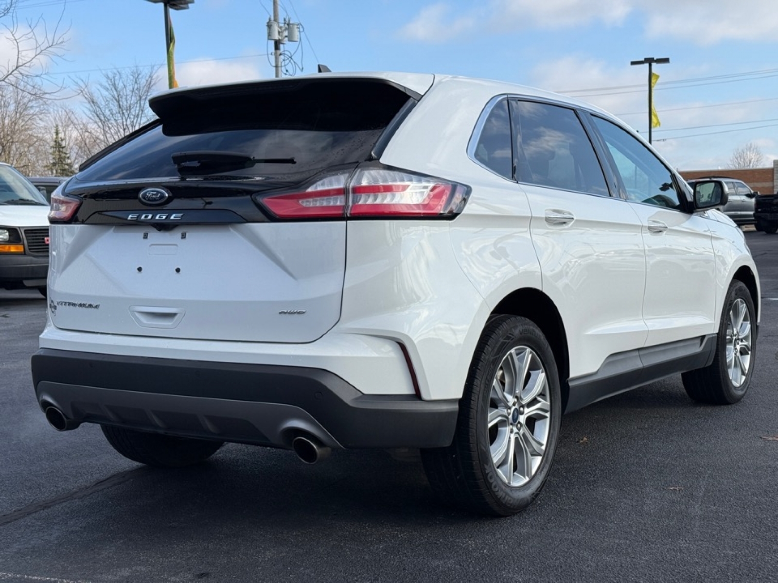 2022 Ford Edge image