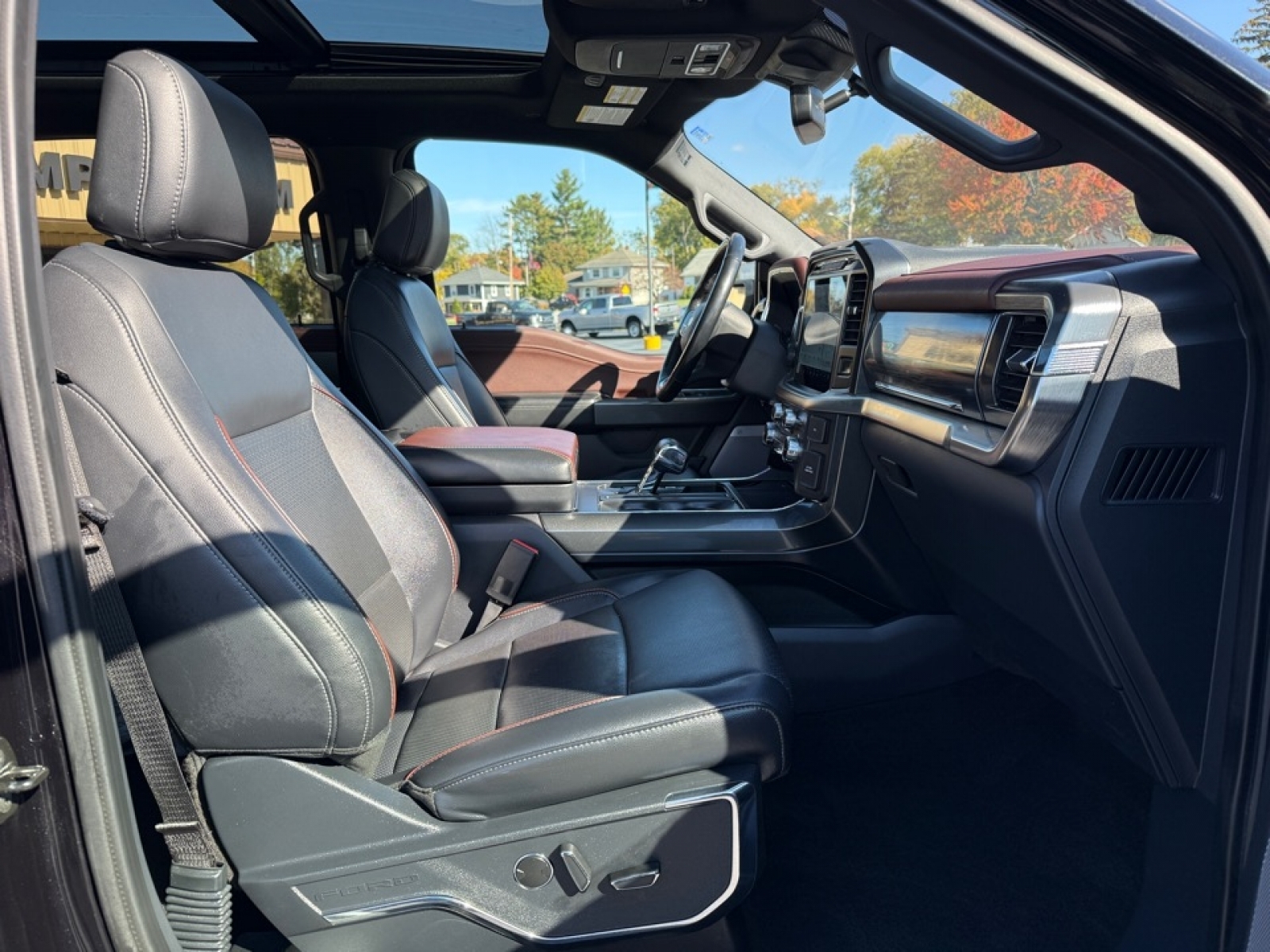 2022 Ford F-150 Lariat, 39145, Photo