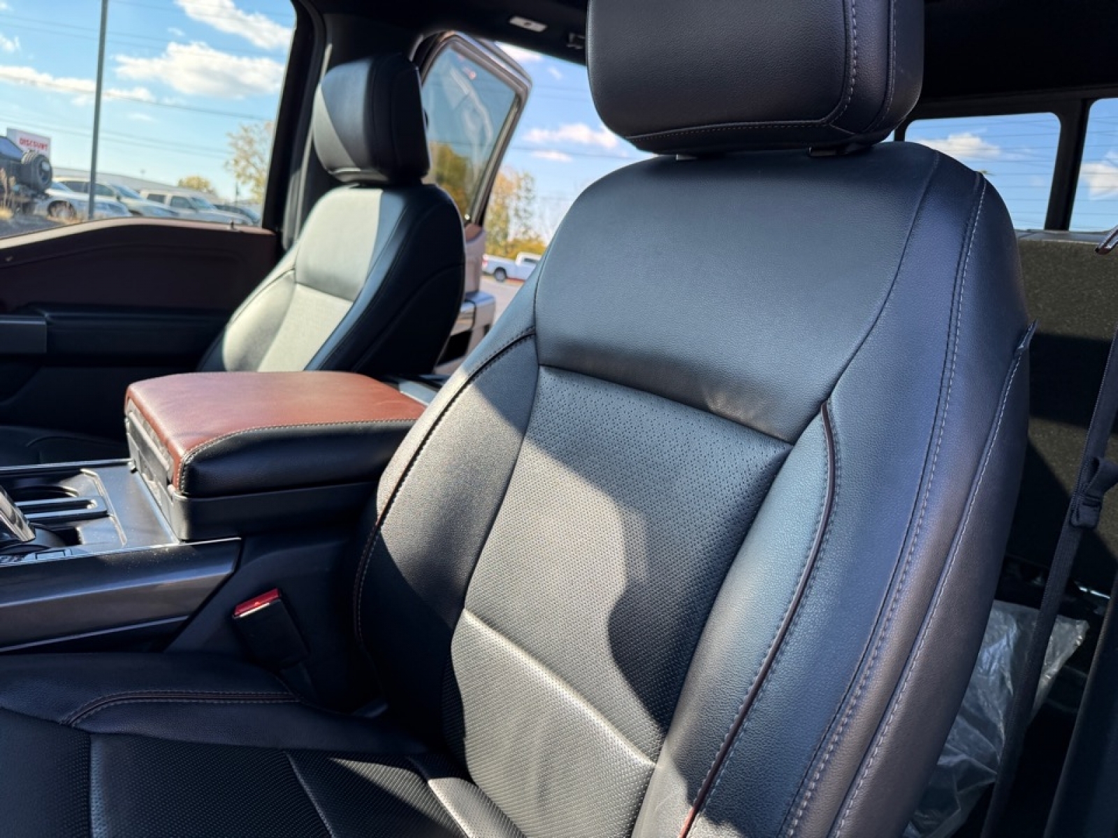 2022 Ford F-150 Lariat, 39145, Photo