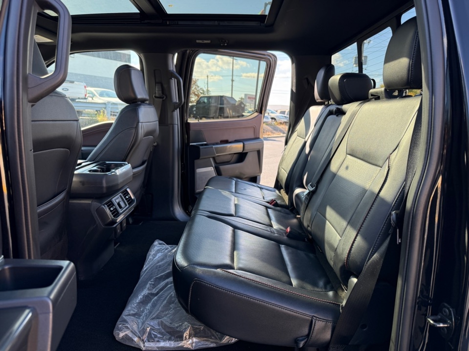 2022 Ford F-150 Lariat, 39145, Photo