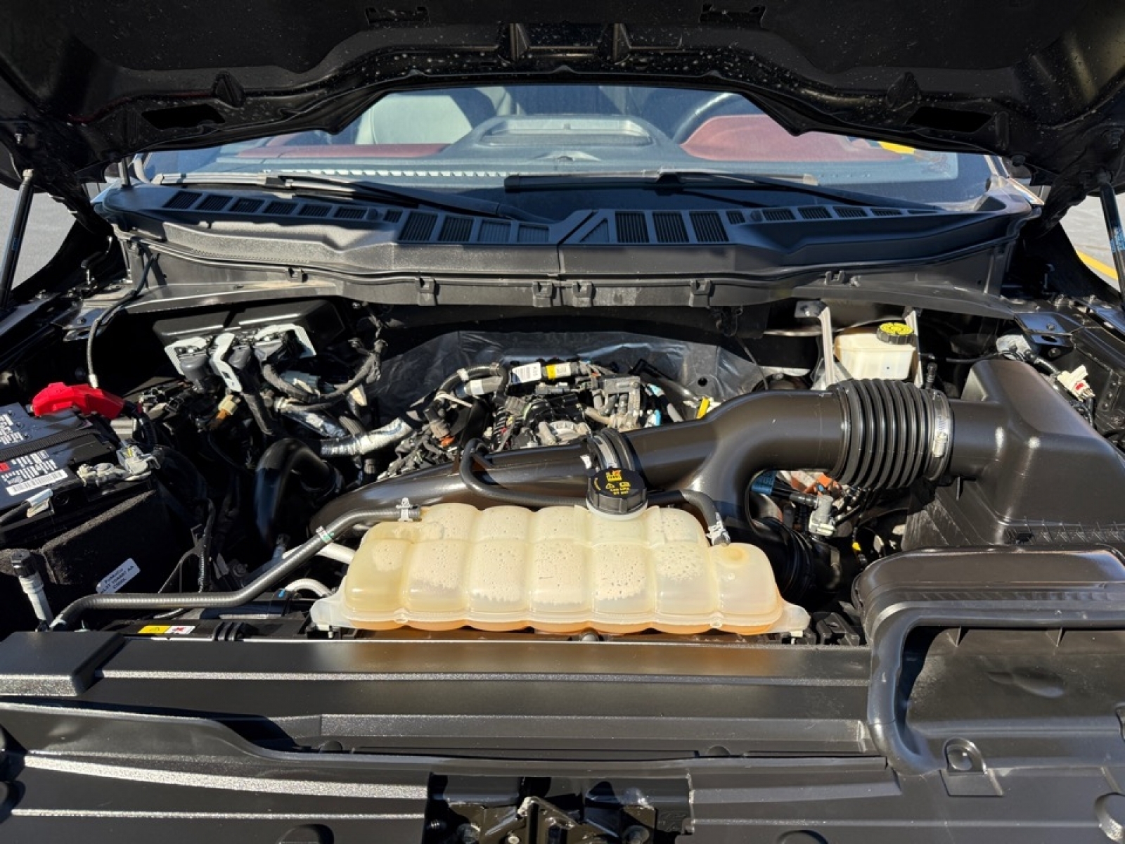 2022 Ford F-150 Lariat, 39145, Photo