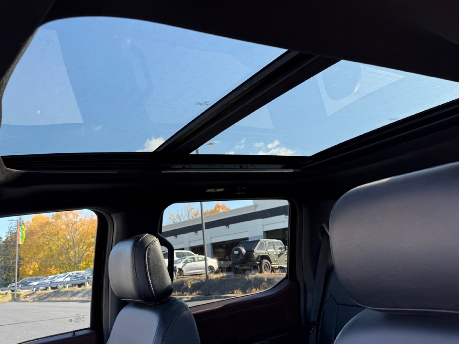 2022 Ford F-150 Lariat, 39145, Photo