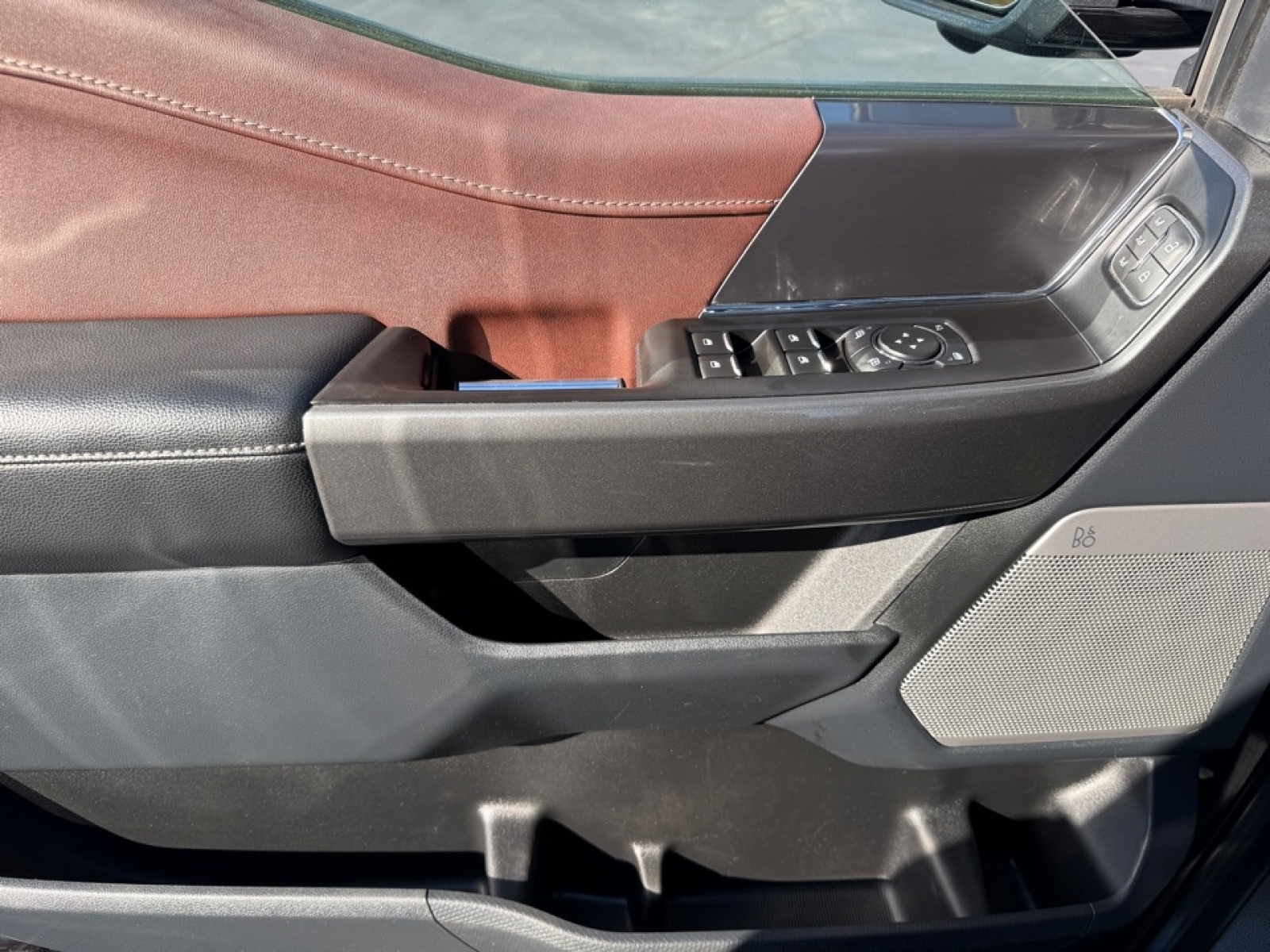 2022 Ford F-150 Lariat, 39145, Photo