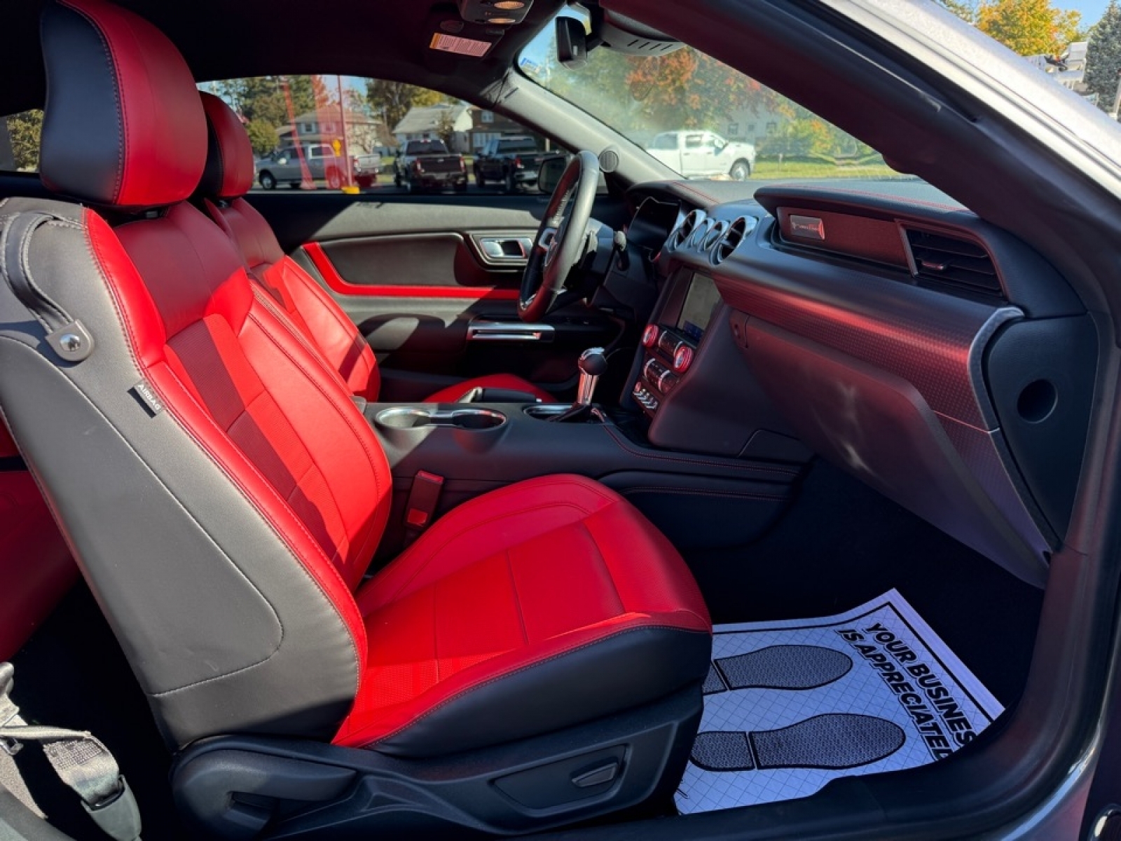 2022 Ford Mustang GT Premium, 39147, Photo