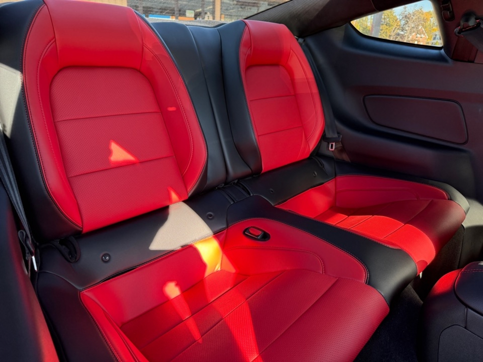 2022 Ford Mustang GT Premium, 39147, Photo