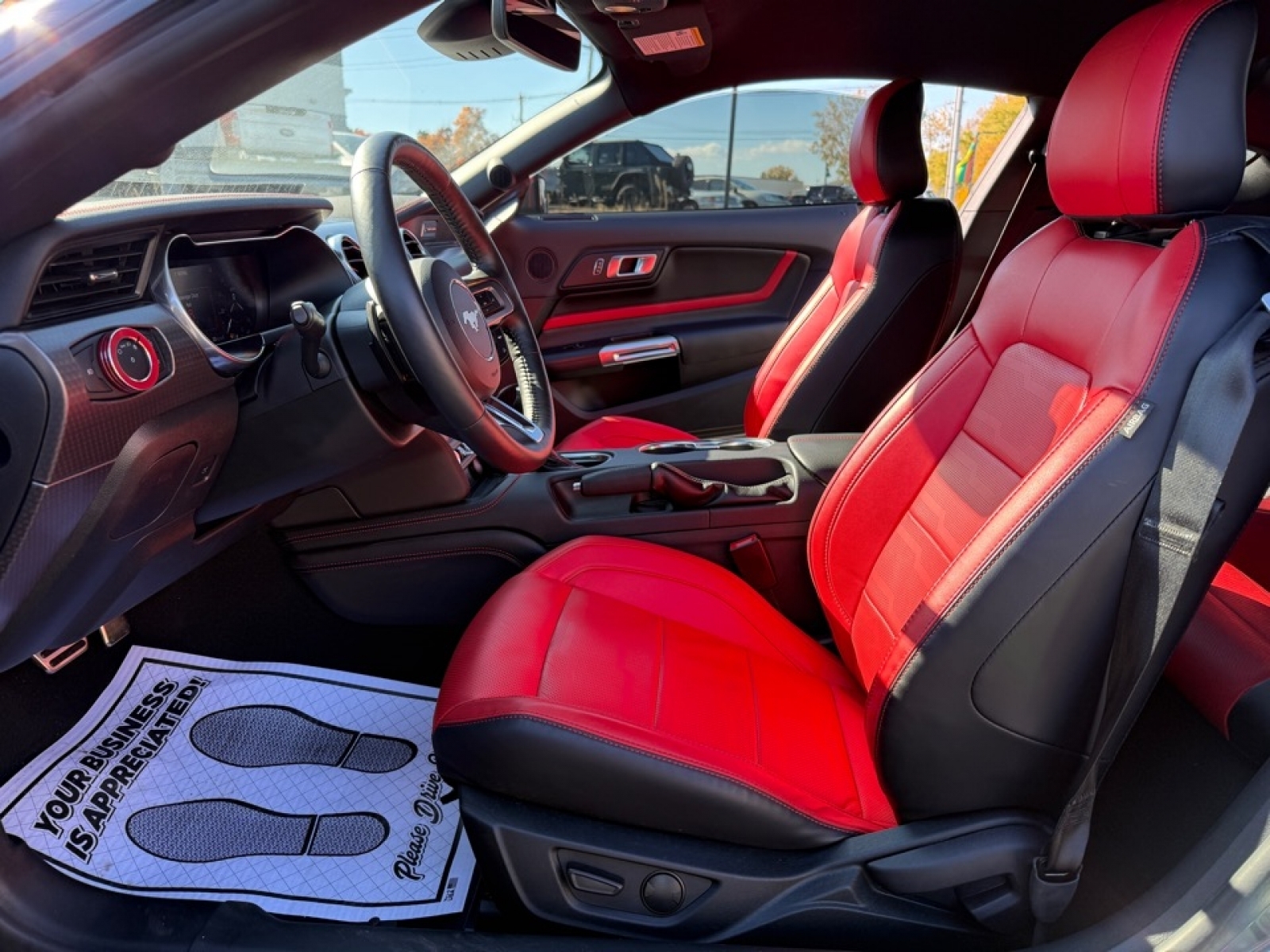 2022 Ford Mustang GT Premium, 39147, Photo