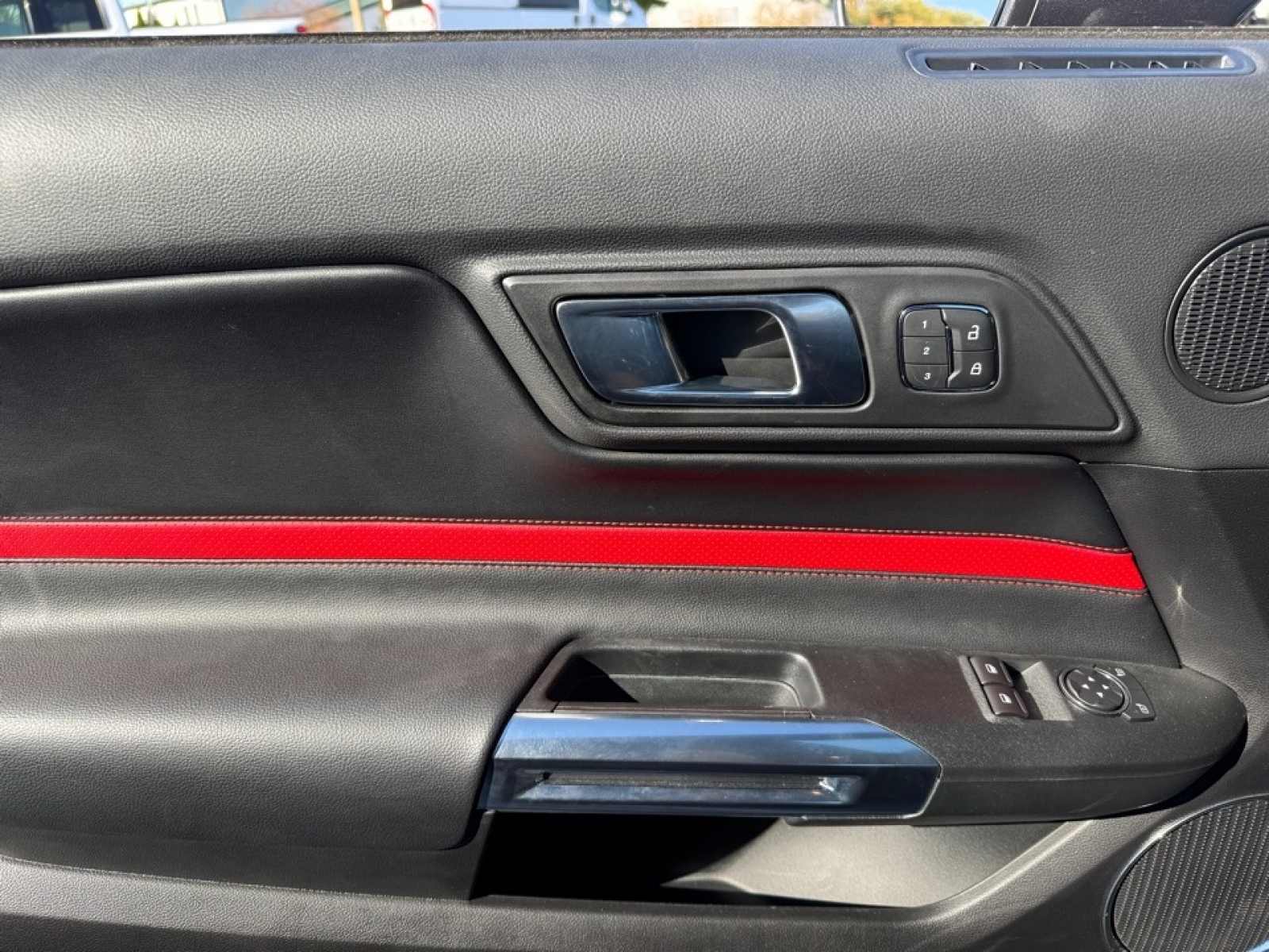 2022 Ford Mustang GT Premium, 39147, Photo