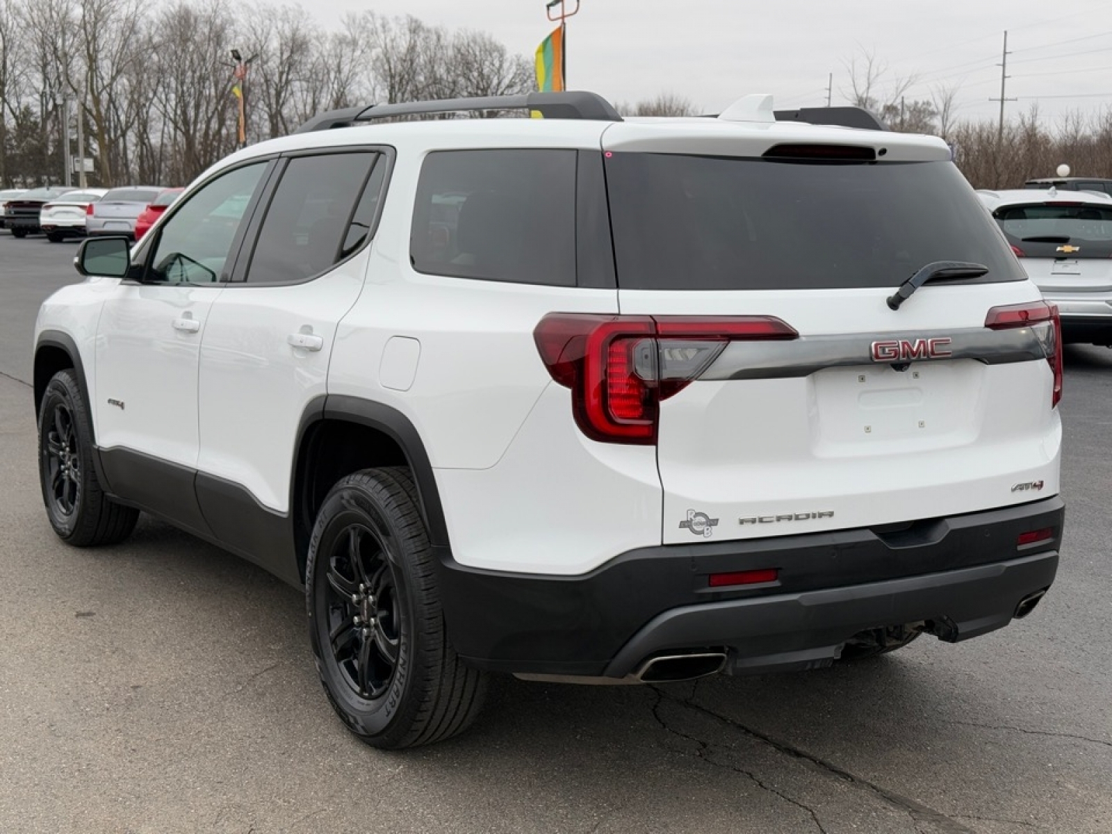 2022 GMC Acadia image